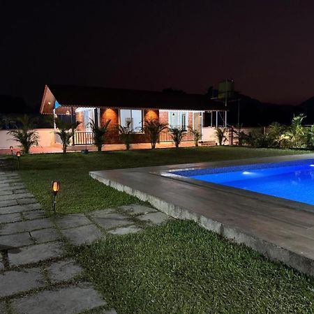 Вилла S K Farm Poinad Экстерьер фото